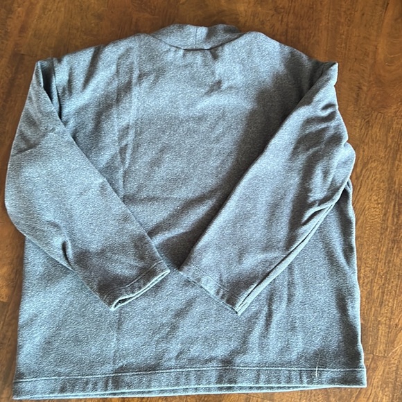 kids Uniqlo sweatshirt - Picture 2 of 2